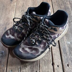 Merrell Antora 3. Trail Running Sneaker in Sepia. Size 8.5